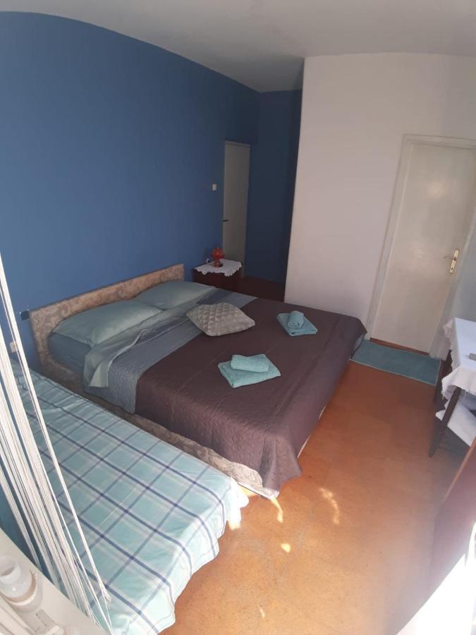 Apartmani Milka Pakoštane Kültér fotó