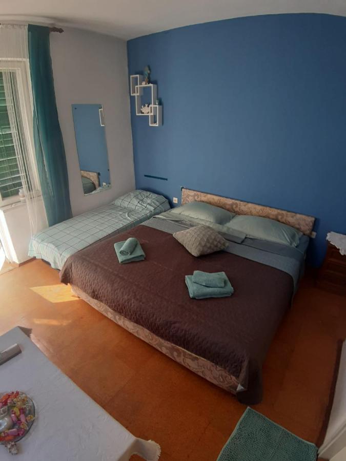 Apartmani Milka Pakoštane Kültér fotó