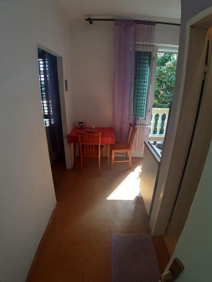Apartmani Milka Pakoštane Kültér fotó